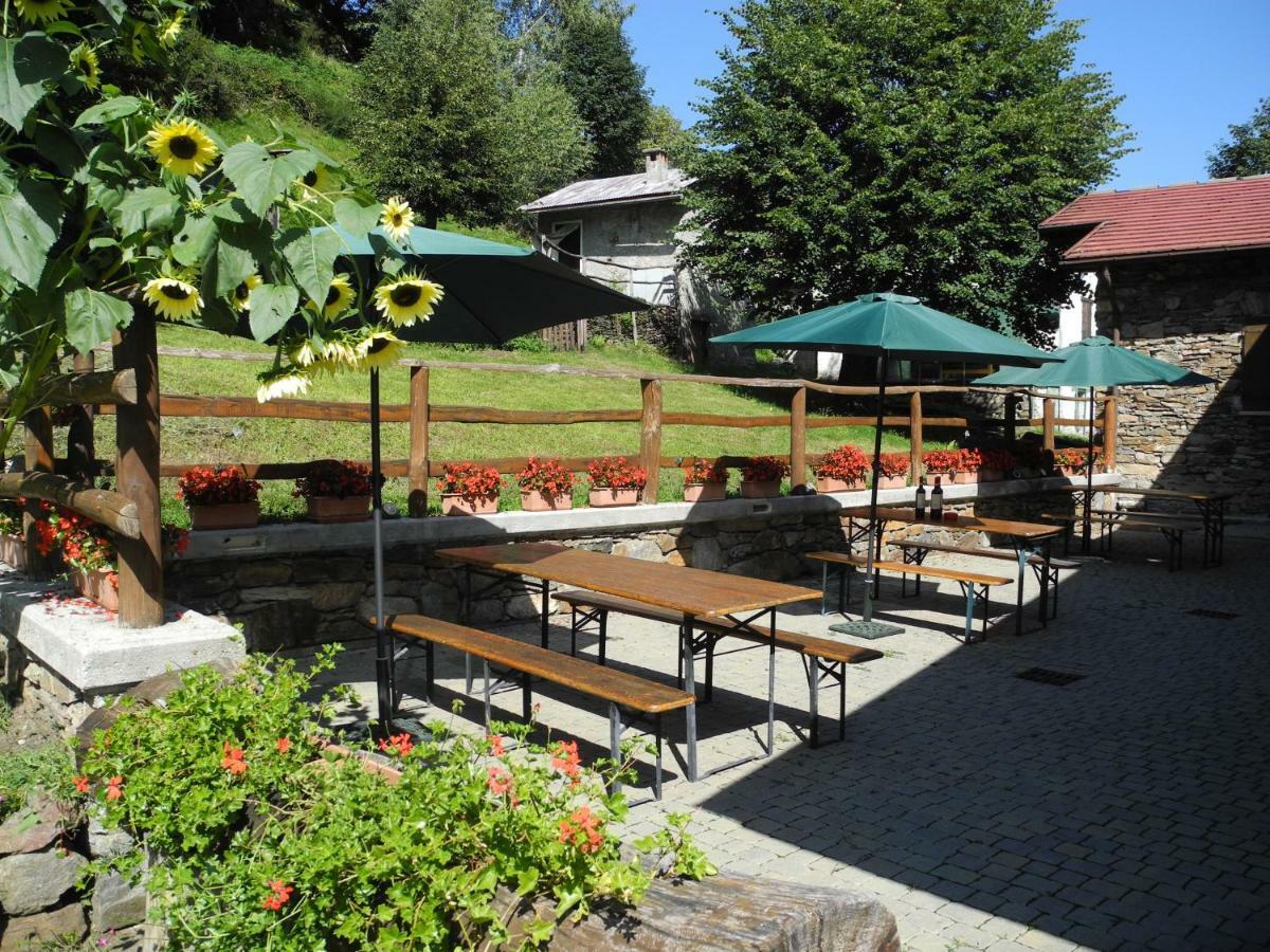 Agriturismo Piccolo Paradiso Pianello Del Lario Bagian luar foto