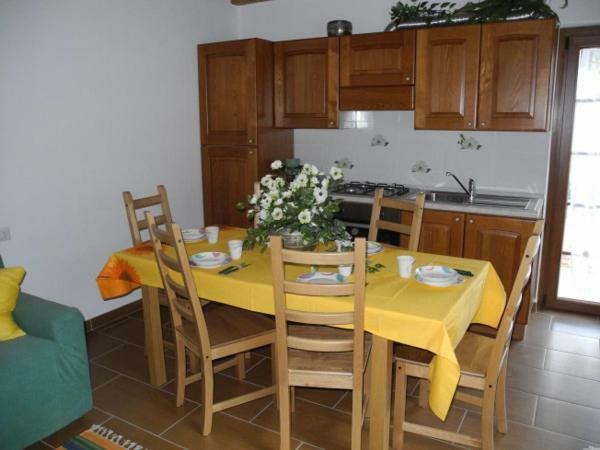 Agriturismo Piccolo Paradiso Pianello Del Lario Bagian luar foto