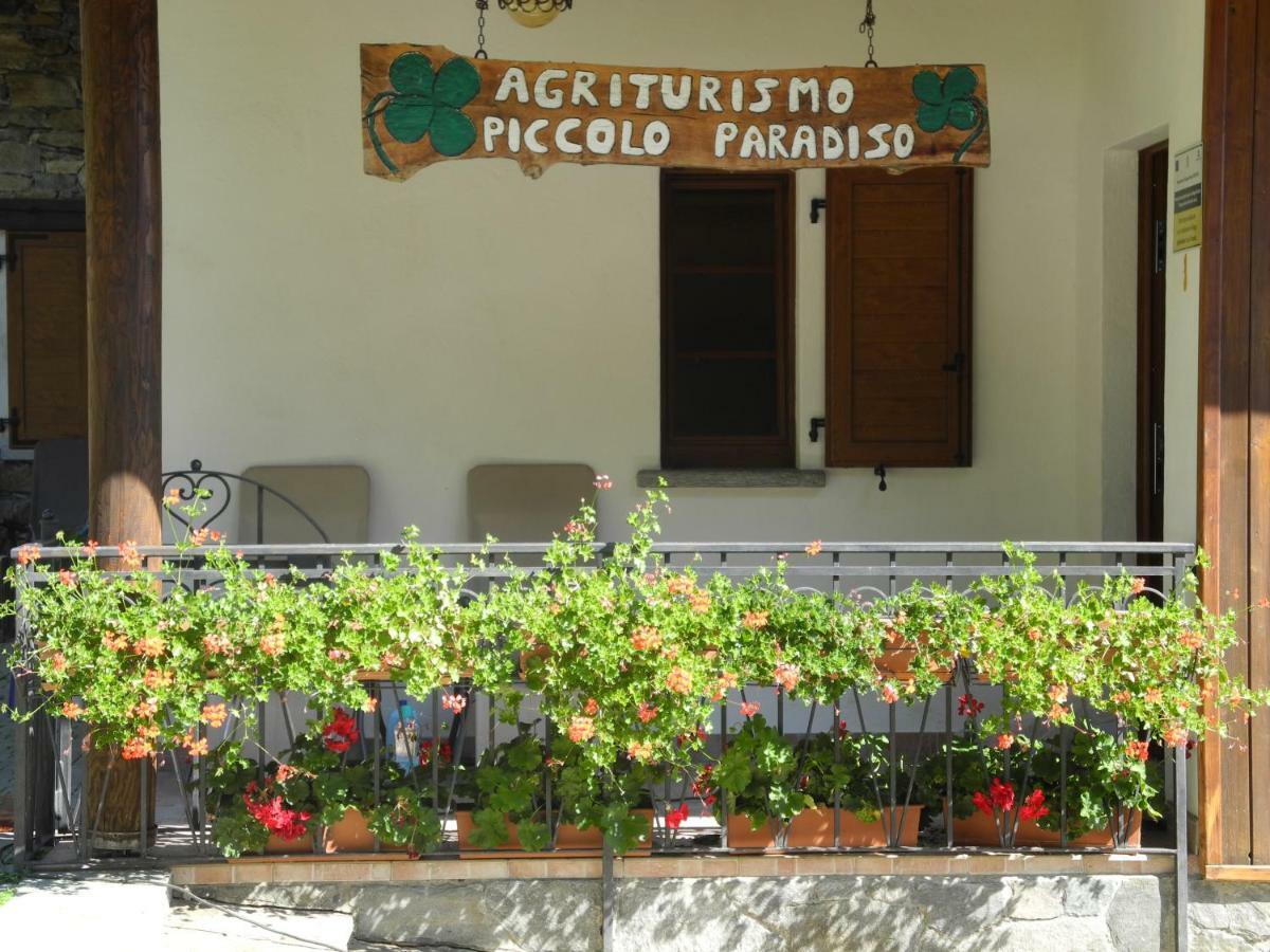 Agriturismo Piccolo Paradiso Pianello Del Lario Bagian luar foto