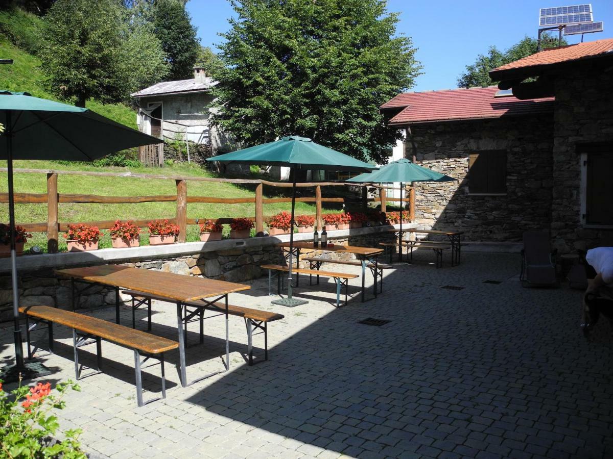 Agriturismo Piccolo Paradiso Pianello Del Lario Bagian luar foto
